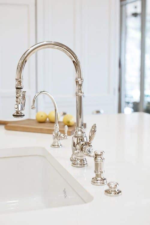 bathroom fixtures